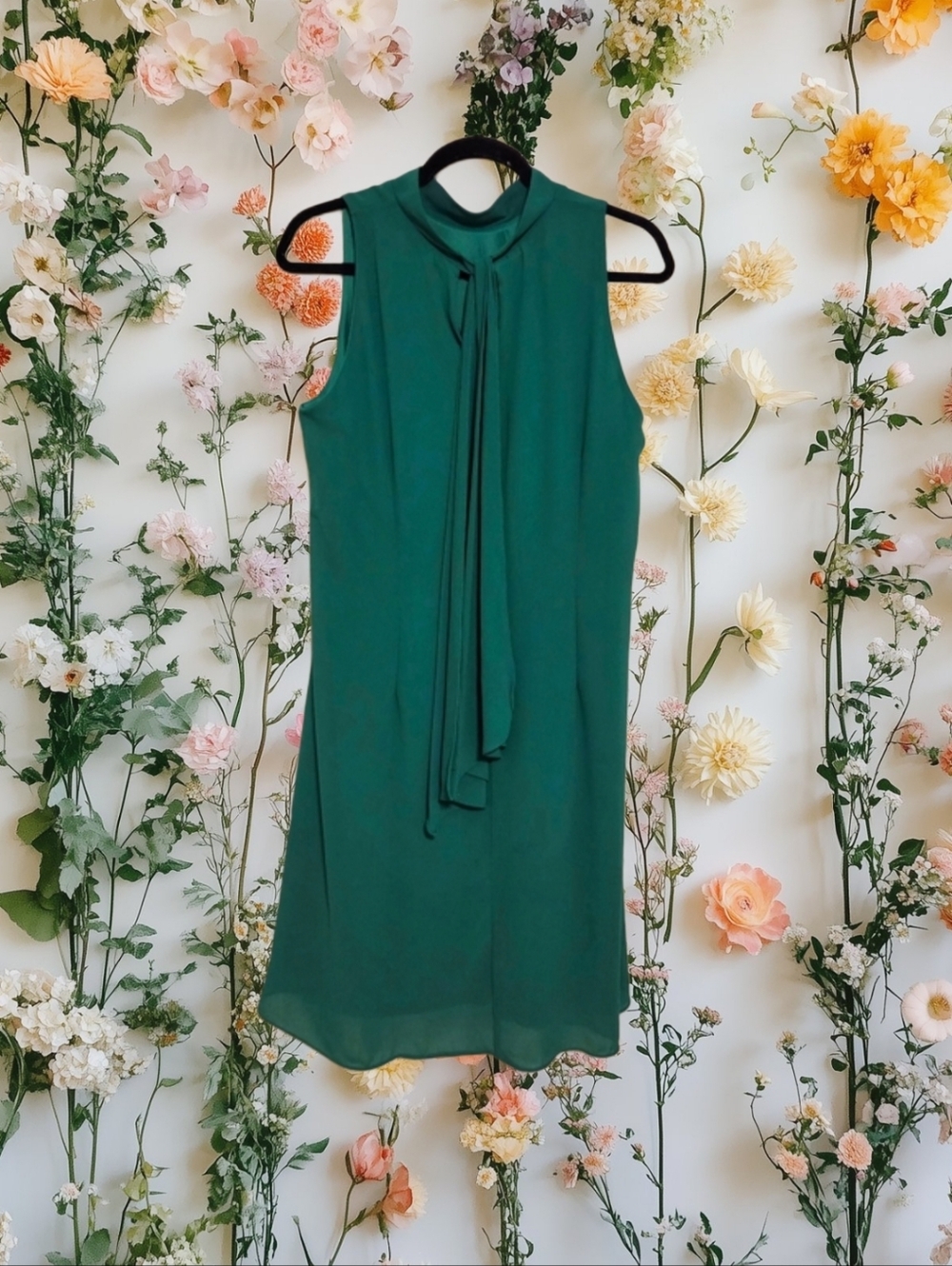 Spring Green Dress With Sophisticated Tie Neck